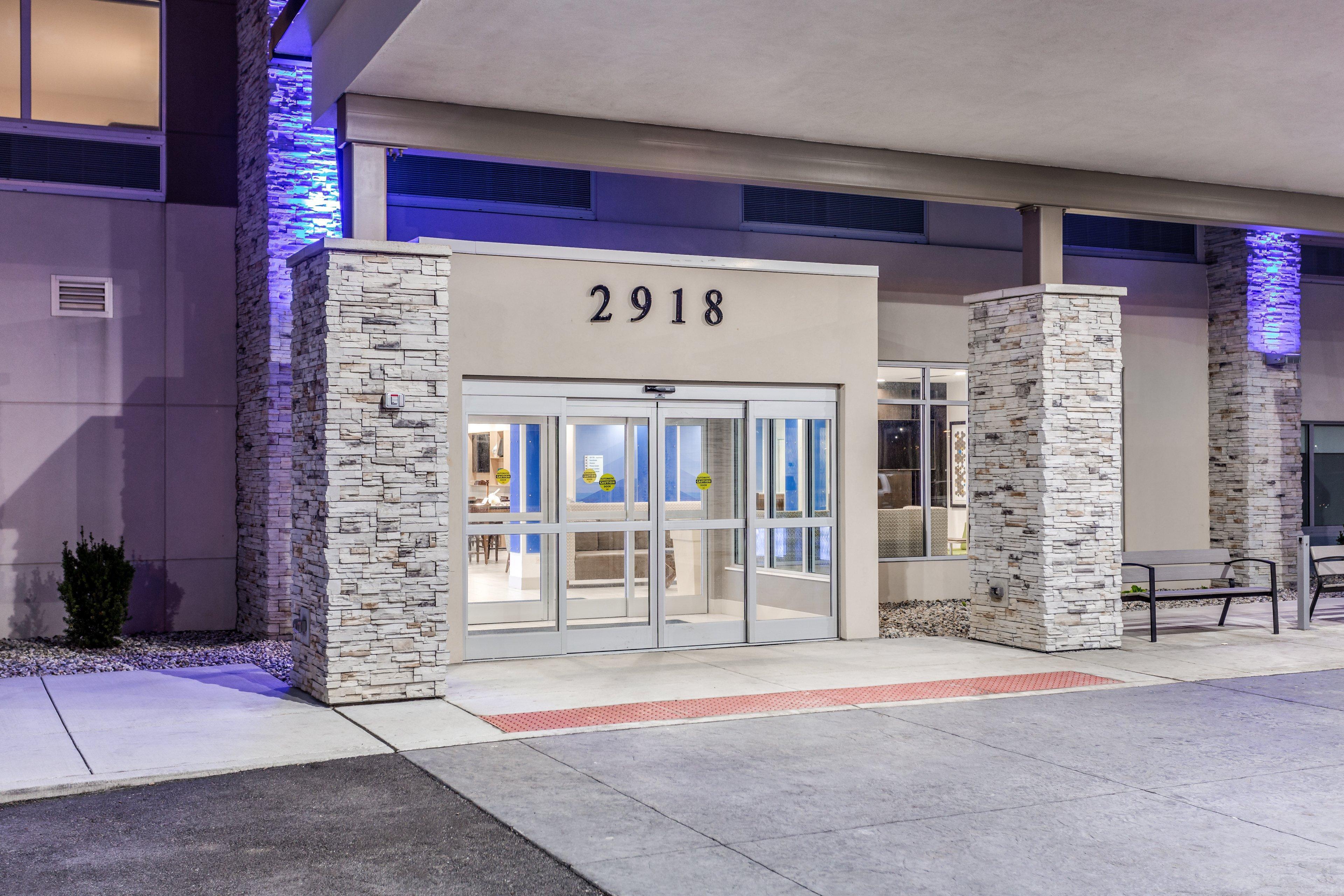 Holiday Inn Express & Suites Hammond By Ihg Exterior foto