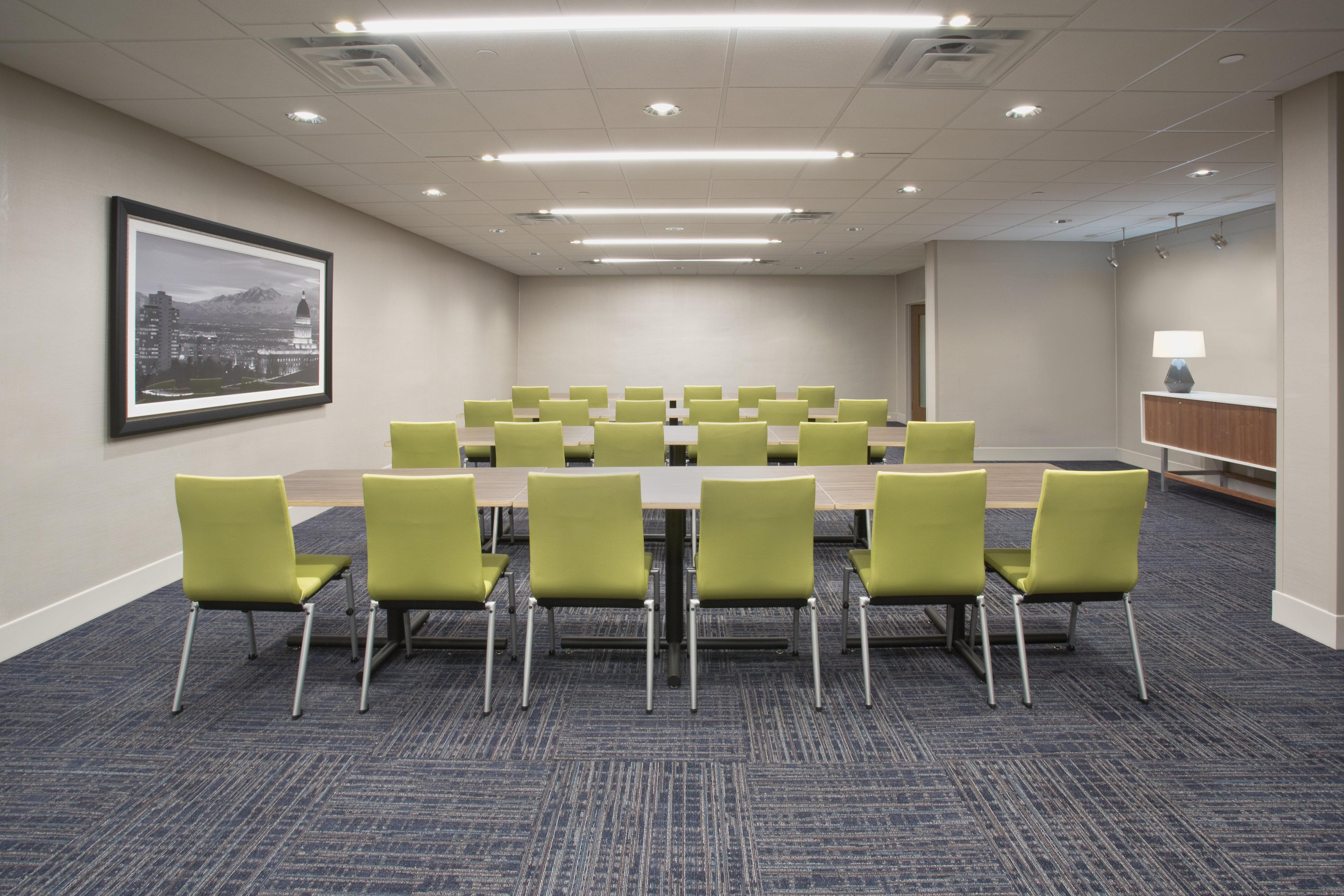 Holiday Inn Express & Suites Hammond By Ihg Exterior foto